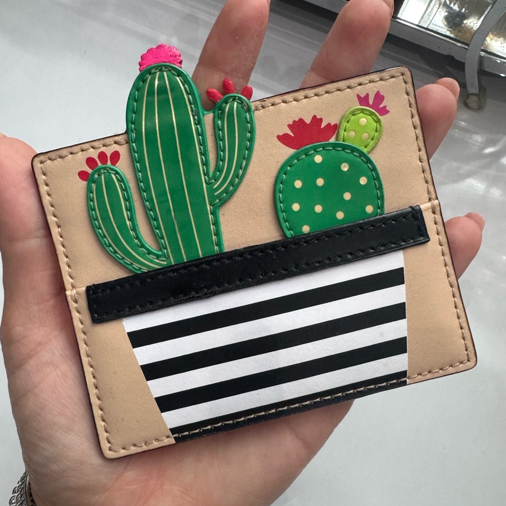 Kate Spade ♠️ New York Cactus card holder